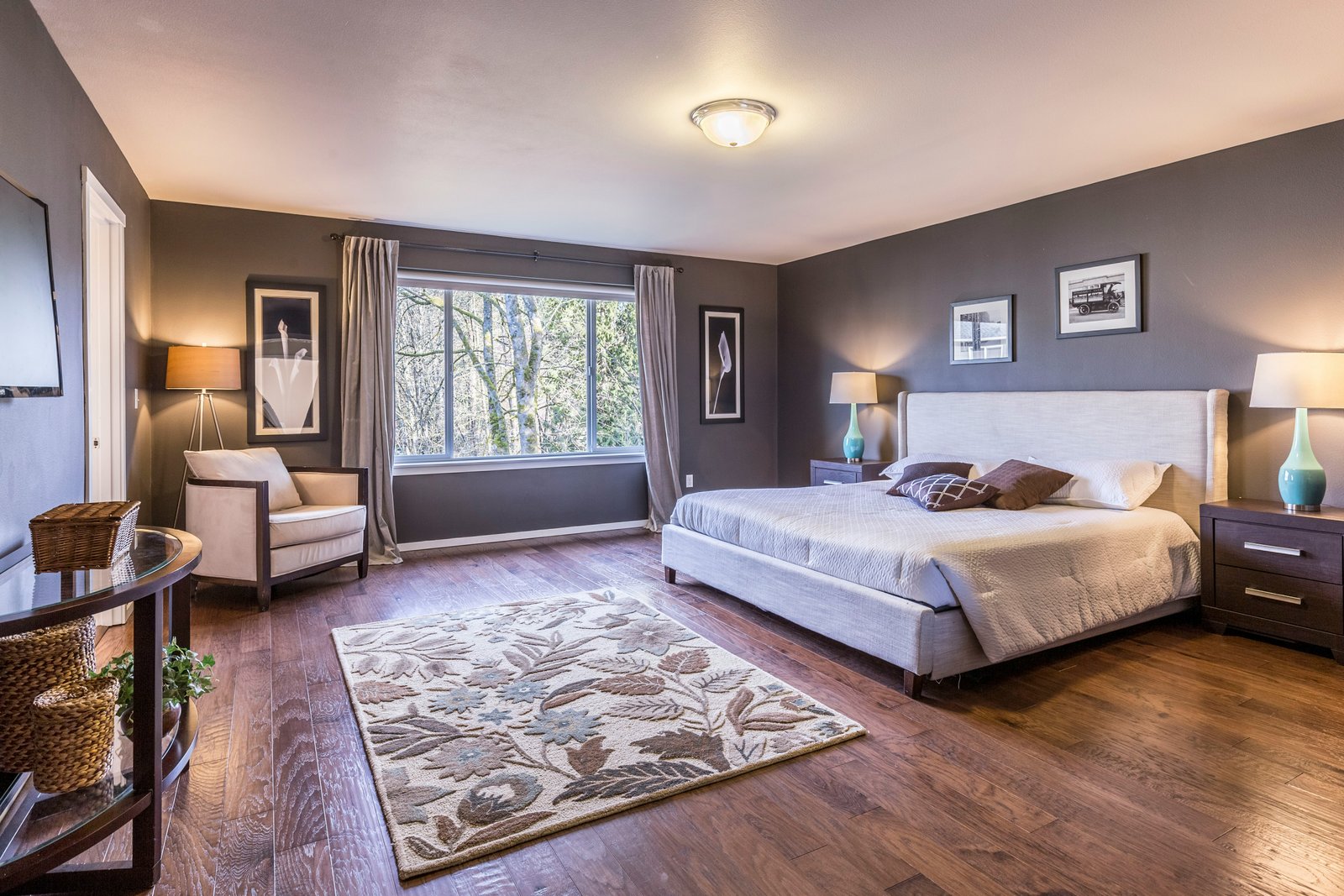 Luxury Upholstered Bed
